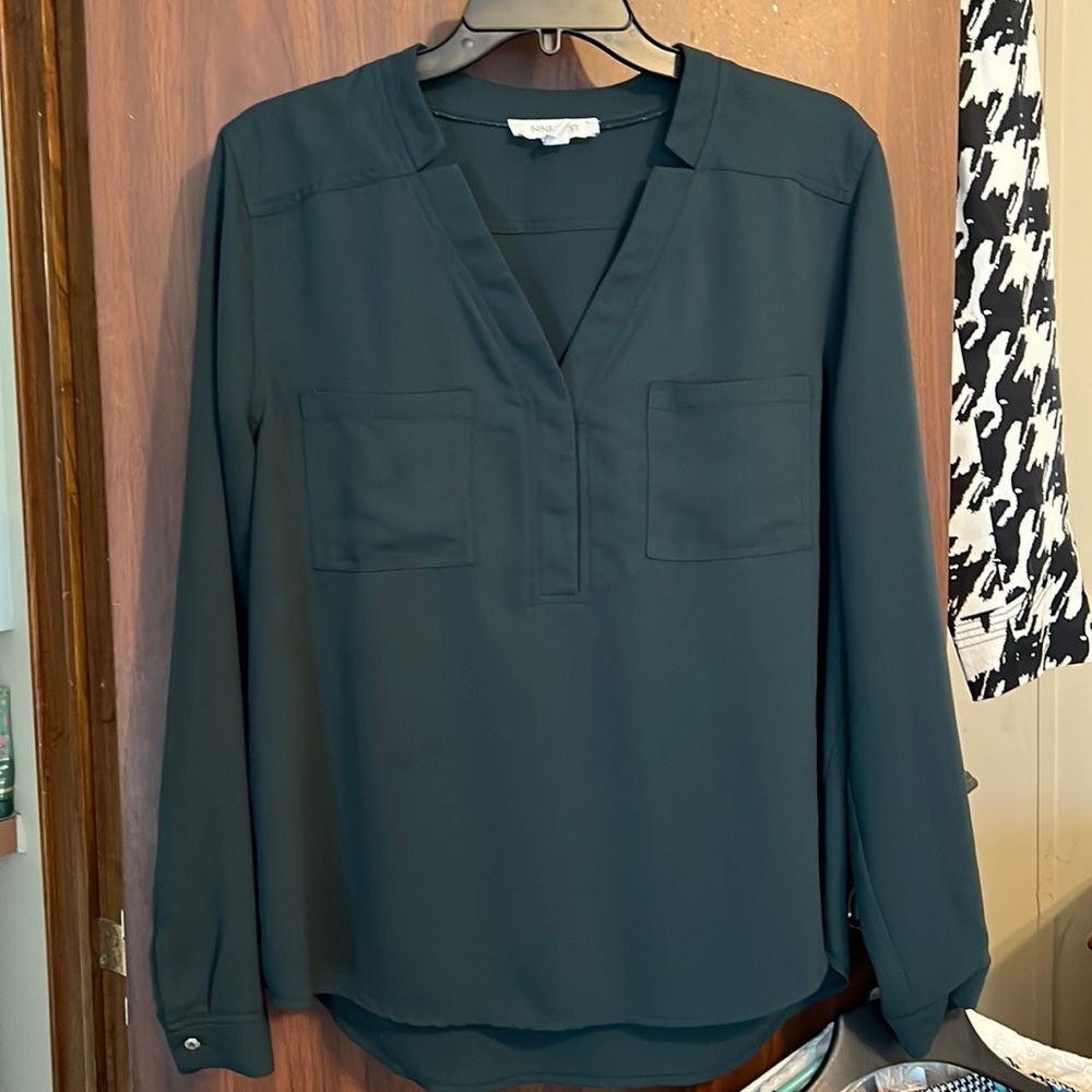 Hunter green long sleeve blouse-large